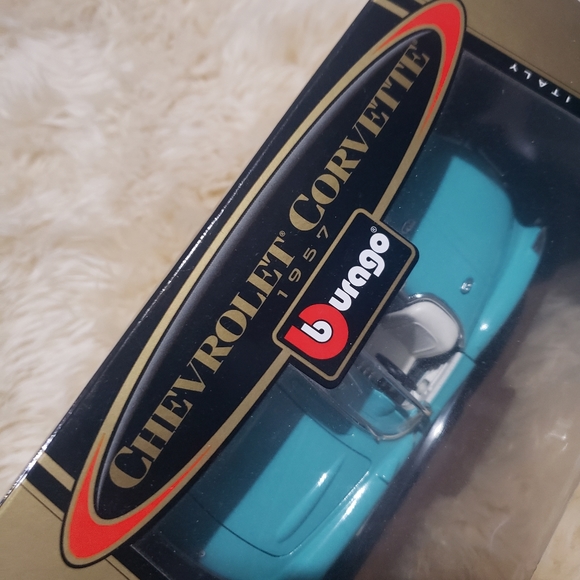 chevy corvette die cast toy - Picture 3 of 4